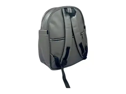 عکس از پشت محصل کوله پشتی لوازم کودک و نوزاد مایکل کورس مدل H5 به همراه زیرانداز نوزاد طوسی ارزان قیمت