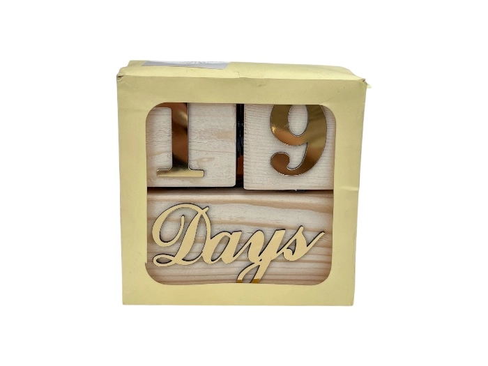 ماهگرد شمار کودک رو میزی چوبی طلایی روز شمار ماه شمار سالشمار بسته بندی مناسب